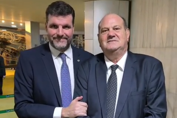 Em Brasília, prefeito Betão e deputado Pedro Lupion anunciam investimento para o Areião